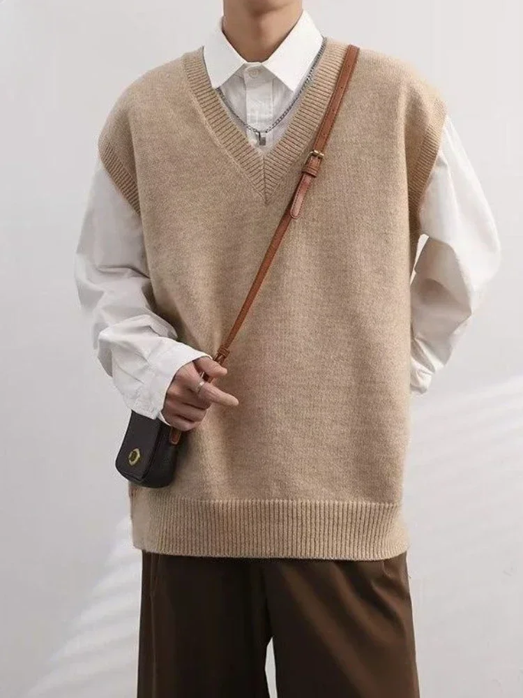 Vest Waistcoat Beige V Neck Kn - đánh giá và giá Winter Clothing Trends 2025